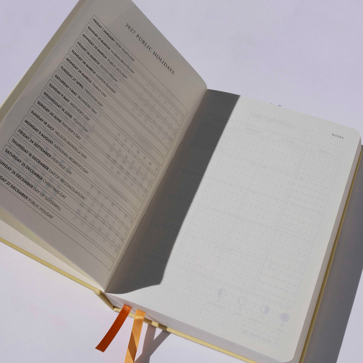 Diary Planner 2027 - Gold